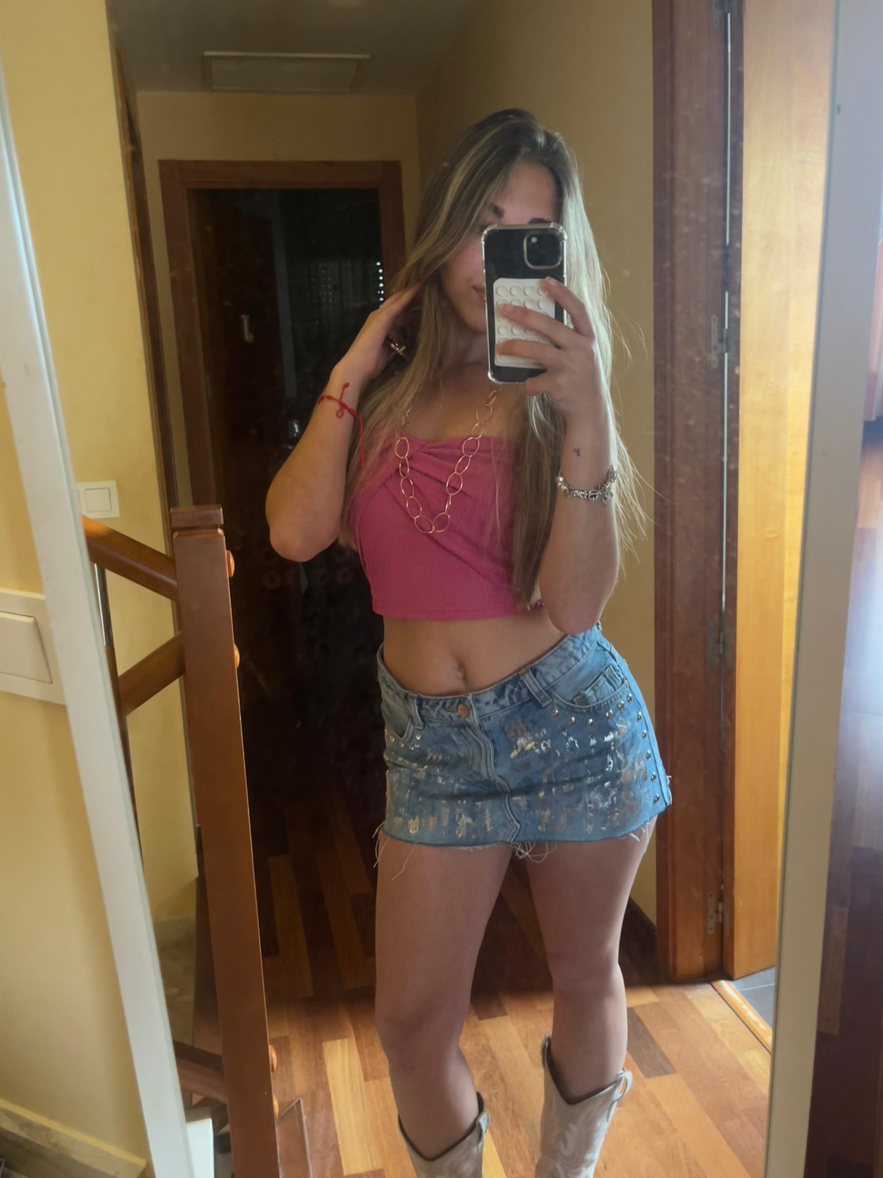 Miniskirt 11